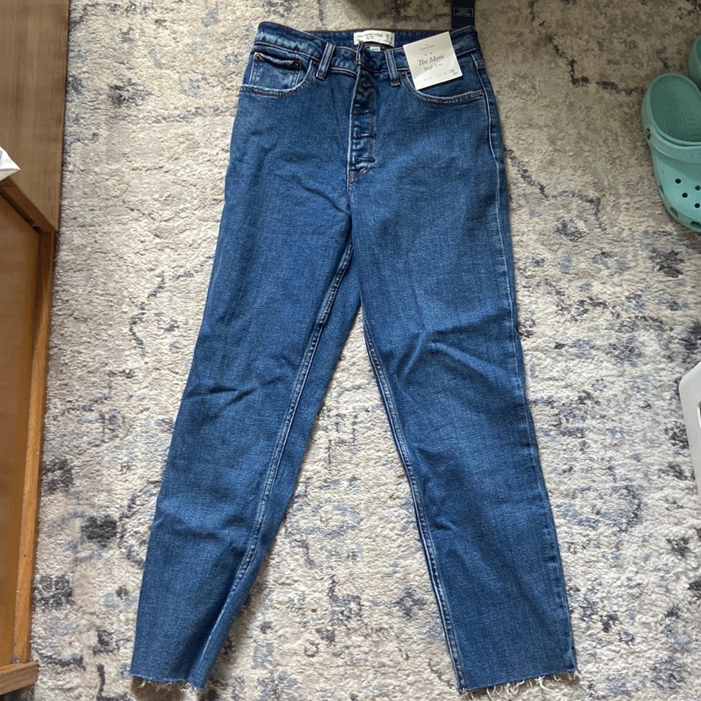 Abercrombie & Fitch Curve Love High Rise Mom Jeans